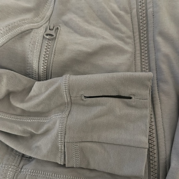 Lulu zip up - Picture 3 of 4